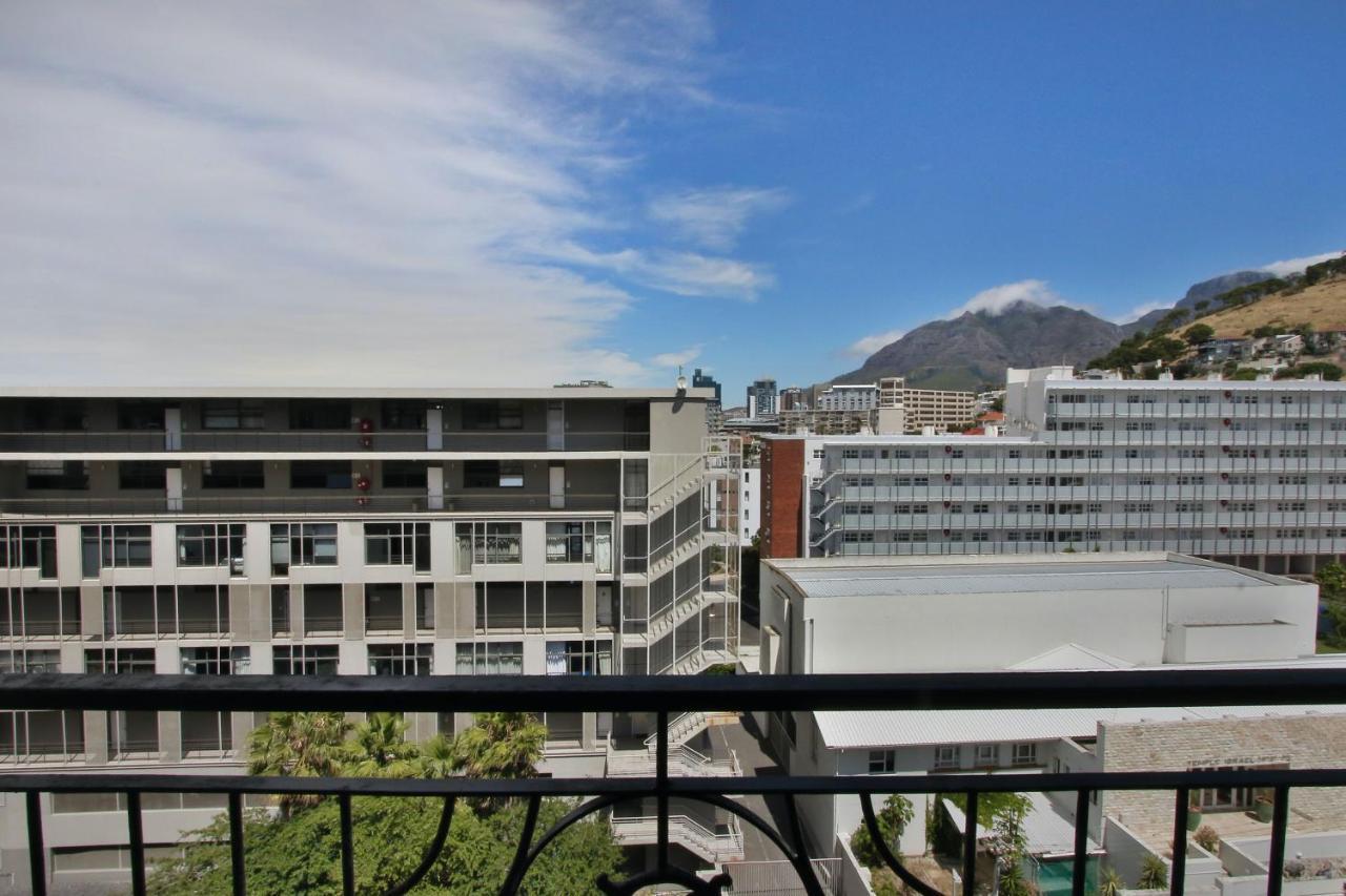 Cape Royale 1 Bedroom Luxury Apartments With Mountain View Cape Town Exterior photo
