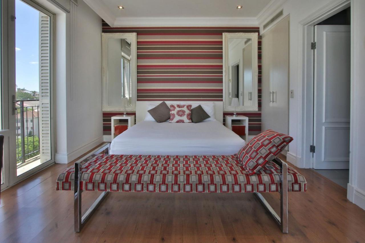 Cape Royale 1 Bedroom Luxury Apartments With Mountain View Cape Town Exterior photo